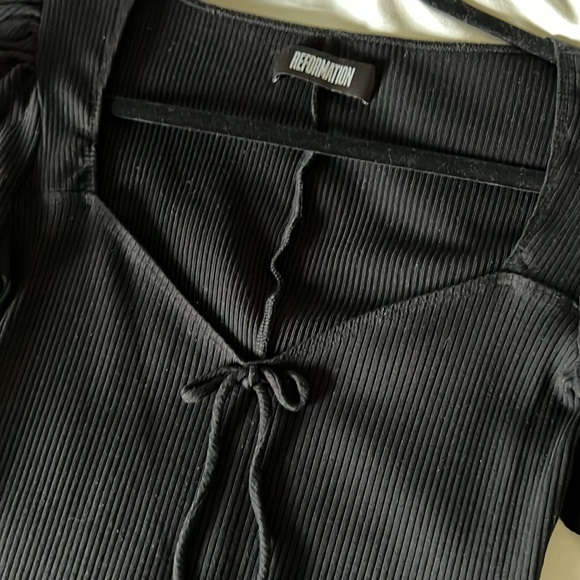 Reformation Ribbed Black Top - Picture 2 of 3